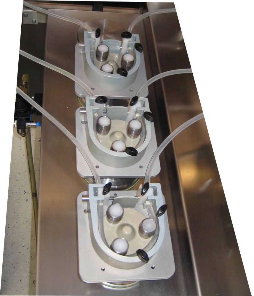 Abfüllanlage Peristaltikpumpen-Dosierung Sondermaschinenbau